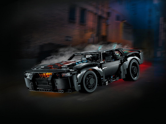 Конструктор LEGO Technic - Бэтмен: Бэтмобиль (42127)