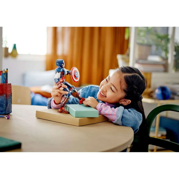 Конструктор LEGO Marvel Super Heroes - Сборная фигурка Капитана Америки (76258)