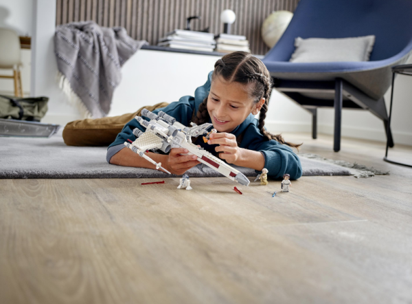 Конструктор LEGO Star Wars - Истребитель типа Х Люка Скайуокера (75301)