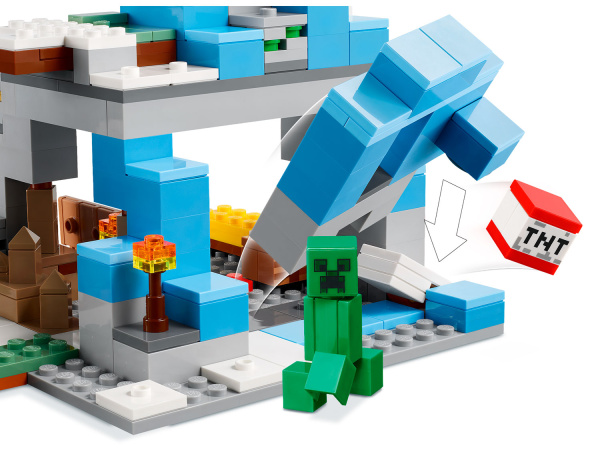 Конструктор Lego Minecraft - Ледяные вершины (21243)