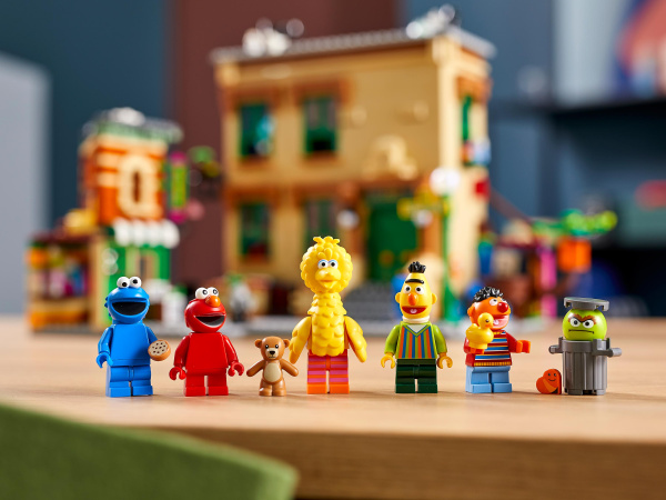 Конструктор LEGO Ideas - Улица Сезам, 123 (21324)