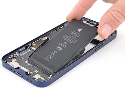 Замена аккумулятора на iPhone 12