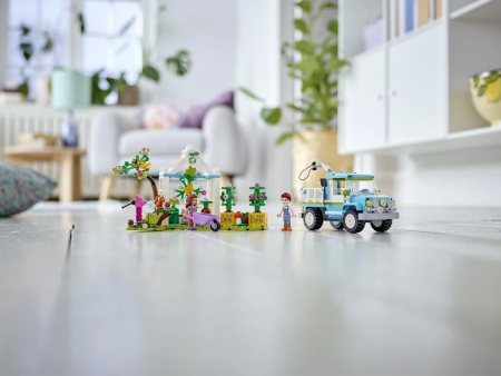 Конструктор LEGO Friends - Машина для посадки деревьев (41707)