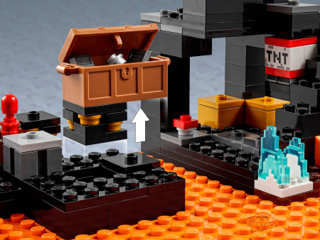 Конструктор LEGO Minecraft - Бастион Нижнего мира (21185)