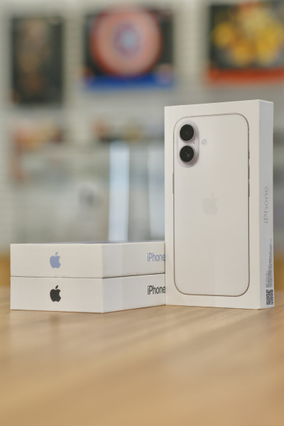 Apple iPhone 17 512Gb eSIM White, белый