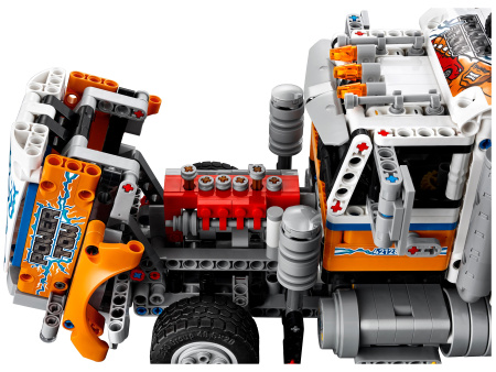Конструктор LEGO Technic - Грузовой эвакуатор (42128)