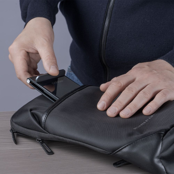 Беспроводное зарядное устройство Deppa Wireless Charger Slim 15W, Черный (23151)