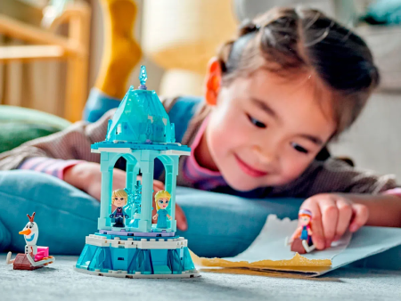 Конструктор LEGO Disney - Волшебная карусель Анны и Эльзы (43218)