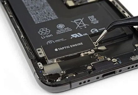 Замена вибромотора на iPhone XS