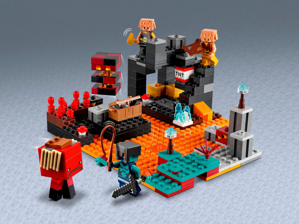 Конструктор LEGO Minecraft - Бастион Нижнего мира (21185)
