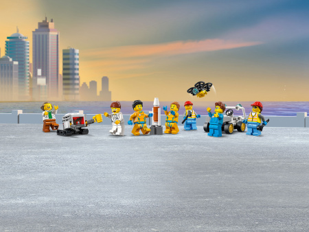 Конструктор LEGO City - Космодром (60351)