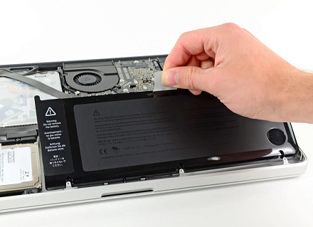 Замена аккумулятора на MacBook Pro 15 A1990
