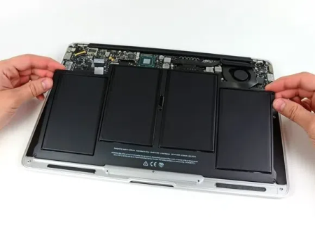 Замена аккумулятора на MacBook Air 13 A1369