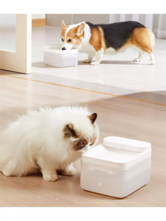 Поилка для животных Xiaomi Mijia Intelegent Pet Water Dispenser 3L XWWF02MG (белая)