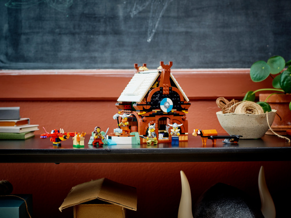 Конструктор LEGO Creator - Корабль викингов и Мидгардский змей (31132)