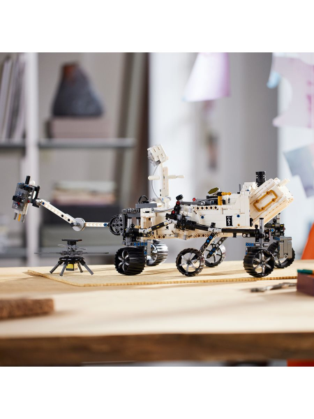 Конструктор Lego Technic - Марсоход NASA Perseverance Mars Rover (42158)