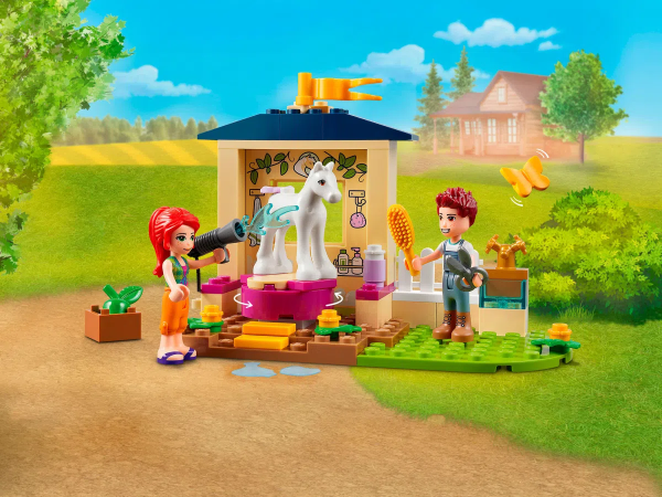 Конструктор LEGO Friends - Конюшня для мытья пони (41696)