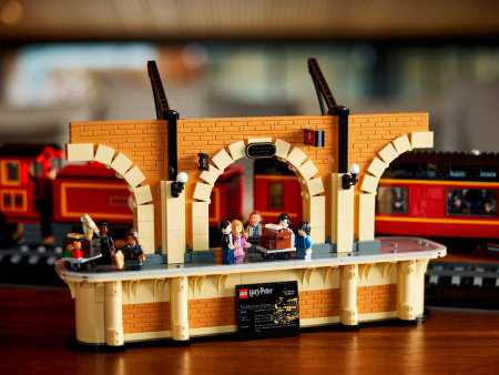 Конструктор LEGO Harry Potter - Хогвартс Экспресс (76405)