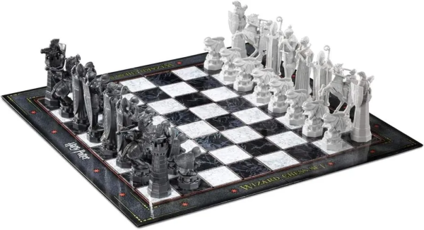 Шахматы Harry Potter Wizard Chess Set The Noble Collection