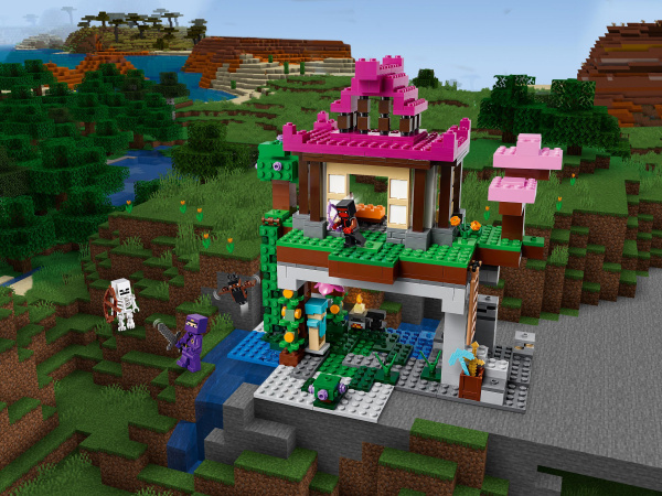 Конструктор LEGO Minecraft - Площадка для тренировок (21183)
