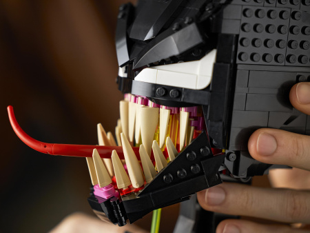 Конструктор LEGO DC Super Heroes - Веном (76187)