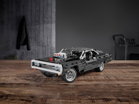 Конструктор LEGO Technic - Dodge Charger Доминика Торетто (42111)