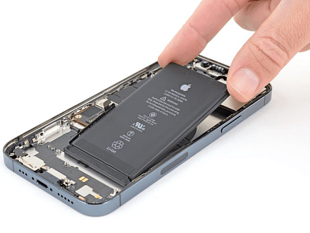 Замена аккумулятора на iPhone 12 Pro