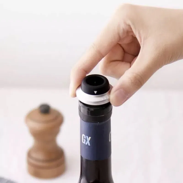 Набор для хранения вина Xiaomi Circle Joy Manual Wine pump with 4 stoppers (CJ-JS05)