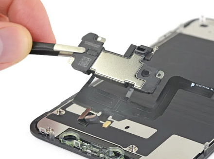 Замена слухового динамика на iPhone 11