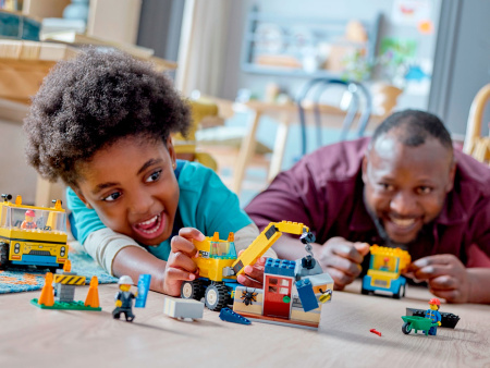 Конструктор LEGO City - Строительные машины и кран с шаром для сноса (60391)