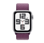 Apple Watch SE (2024), 40 мм корпус из алюминия цвета «Silver», ремешок Sport Loop цвета «Plum»