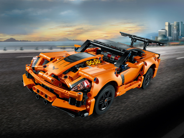 Конструктор LEGO Technic - Chevrolet Corvette ZR1 (42093)