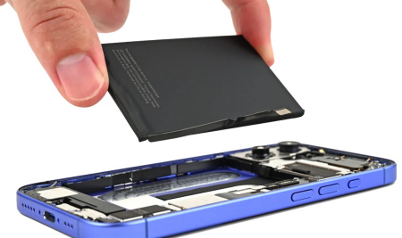 Замена аккумулятора на iPhone 16 Plus