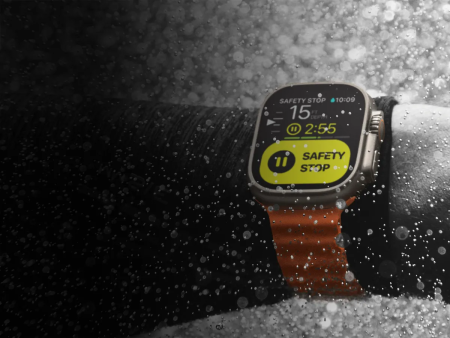 Apple Watch Ultra 2 49 мм корпус из титана ремешок Alpine Loop оливкового цвета
