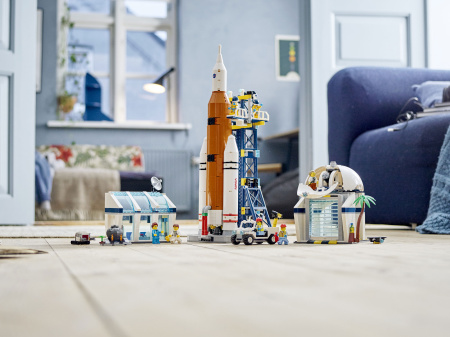 Конструктор LEGO City - Космодром (60351)