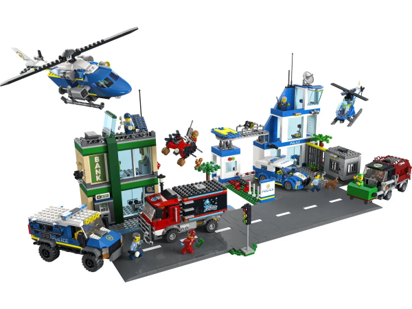 Конструктор LEGO City - Полицейский участок (60316)