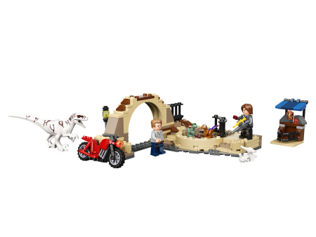 Конструктор LEGO Jurassic World™ - Атроцираптор: погоня на мотоцикле (76945)