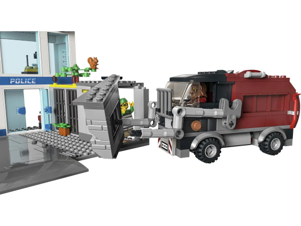 Конструктор LEGO City - Полицейский участок (60316)