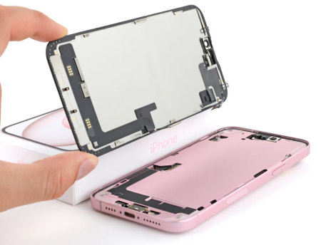 Замена стекла дисплея (с сохранением Матрицы) на iPhone 15 Plus