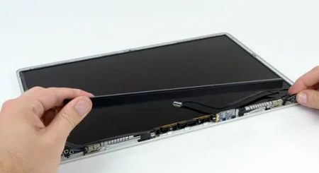 Ремонт Apple MacBook Замена матрицы дисплея на MacBook Pro 13 A2338