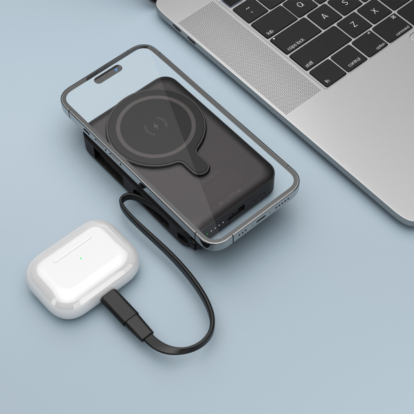 Внешний АКБ Deppa NRG MagSafe 10000 mAh, QI 15W, встроенный кабель, черный (33659)