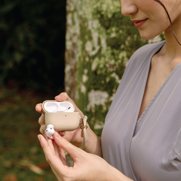Чехол с карабином Uniq Coehl Haven для Airpods Pro 2, Cream