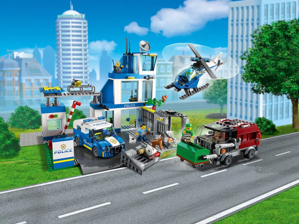 Конструктор LEGO City - Полицейский участок (60316)