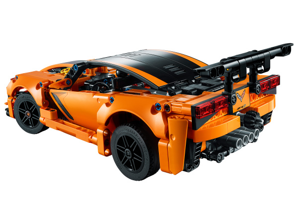 Конструктор LEGO Technic - Chevrolet Corvette ZR1 (42093)