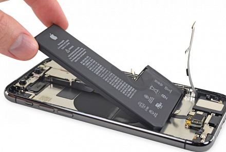 Замена аккумулятора на iPhone 11 Pro