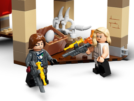 Конструктор LEGO Jurassic World™ - Побег атроцираптора и тираннозавра (76948)