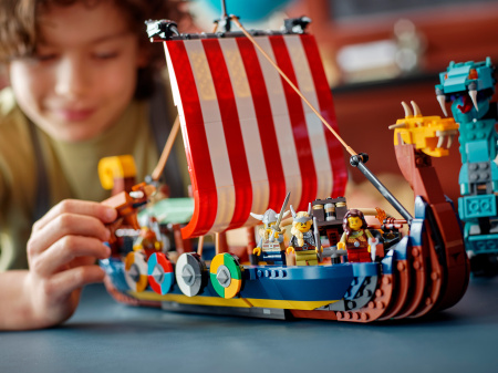 Конструктор LEGO Creator - Корабль викингов и Мидгардский змей (31132)